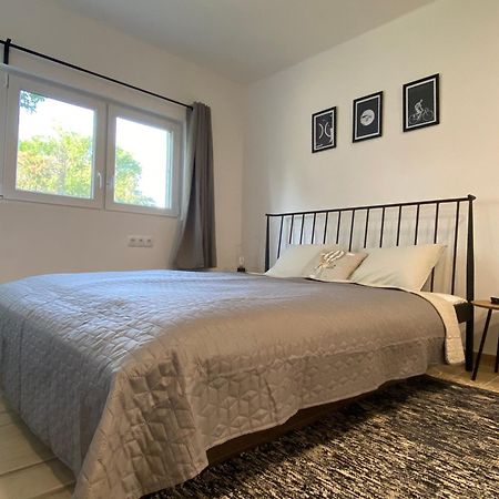 Bike & Fun Apartments - Balatonakarattya Rum bild