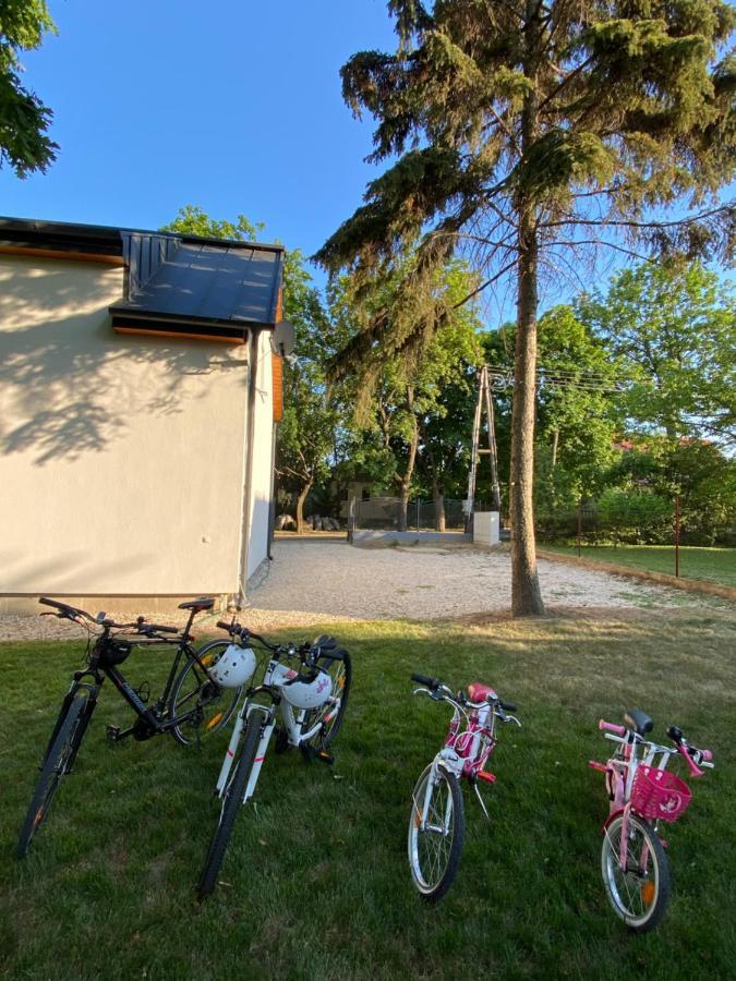 Bike & Fun Apartments - Balatonakarattya Exteriör bild