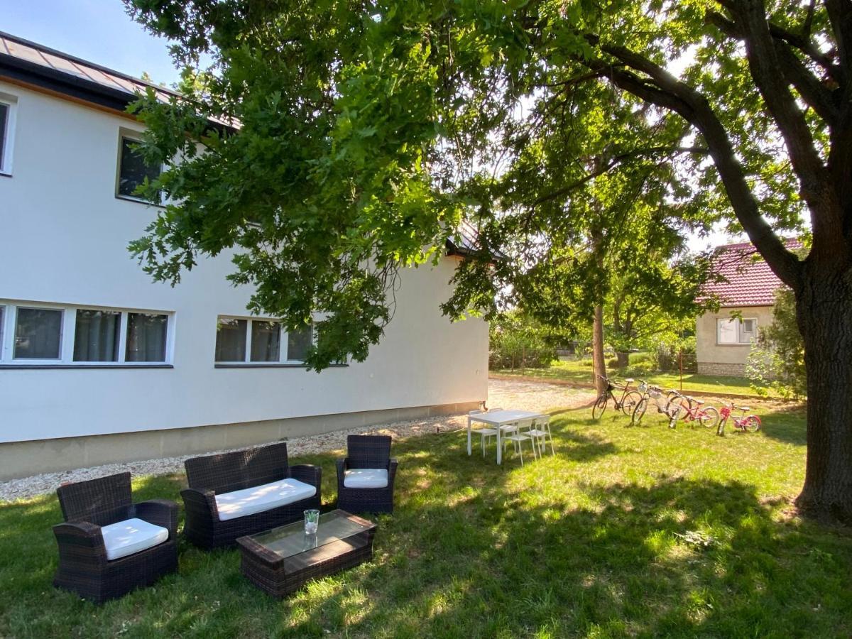 Bike & Fun Apartments - Balatonakarattya Exteriör bild