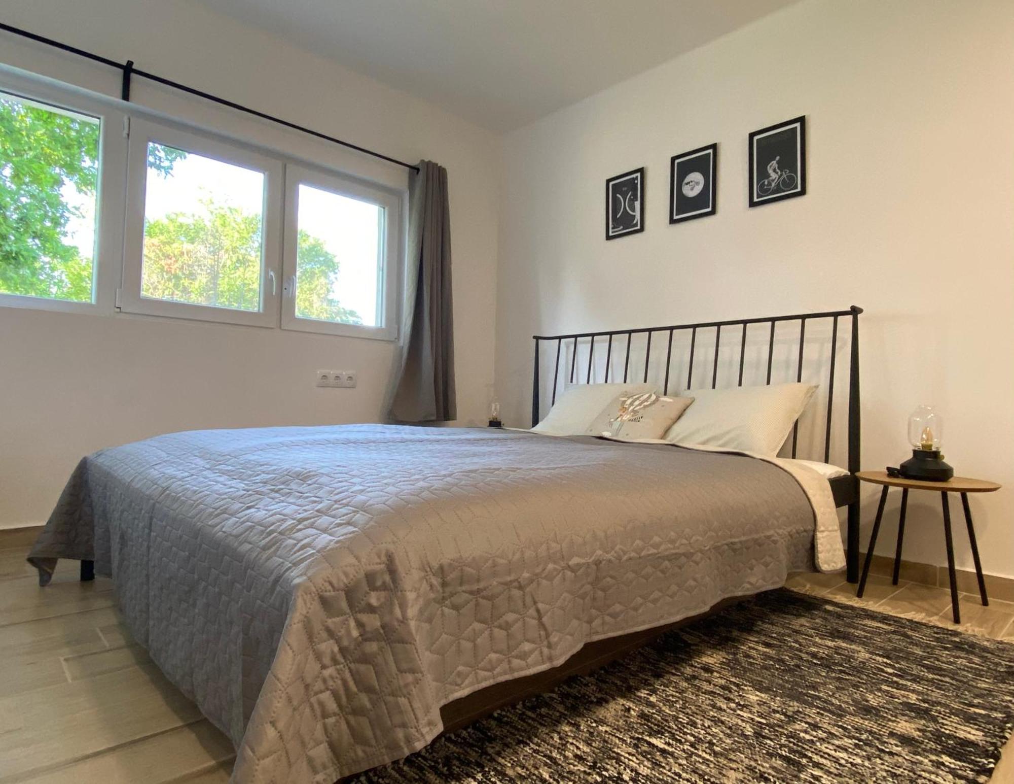 Bike & Fun Apartments - Balatonakarattya Rum bild